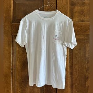 Vineyard Vines White Pocket Tee Shirt - Girl's Size Large